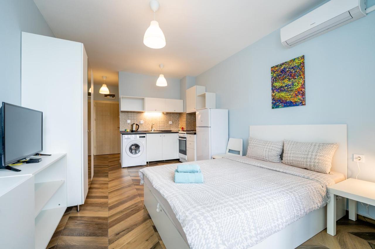 Cozy Little In Studentski Grad Sofia