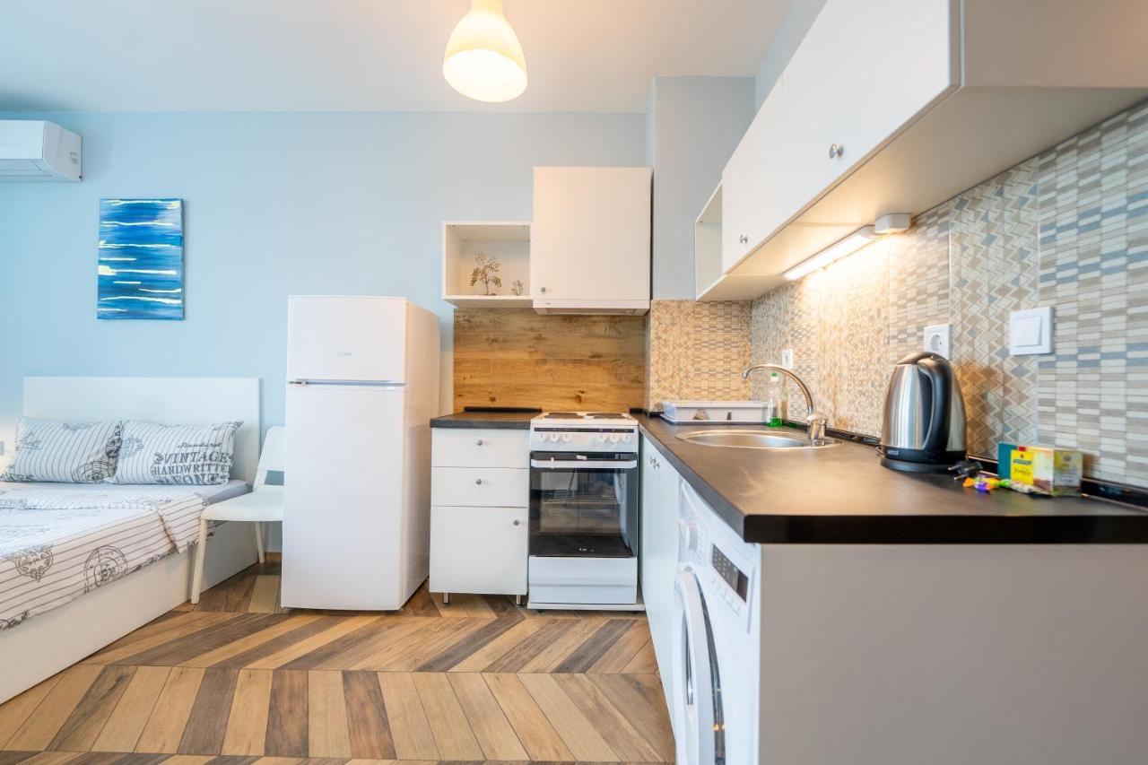 Cozy Little In Studentski Grad Apartment Sofia