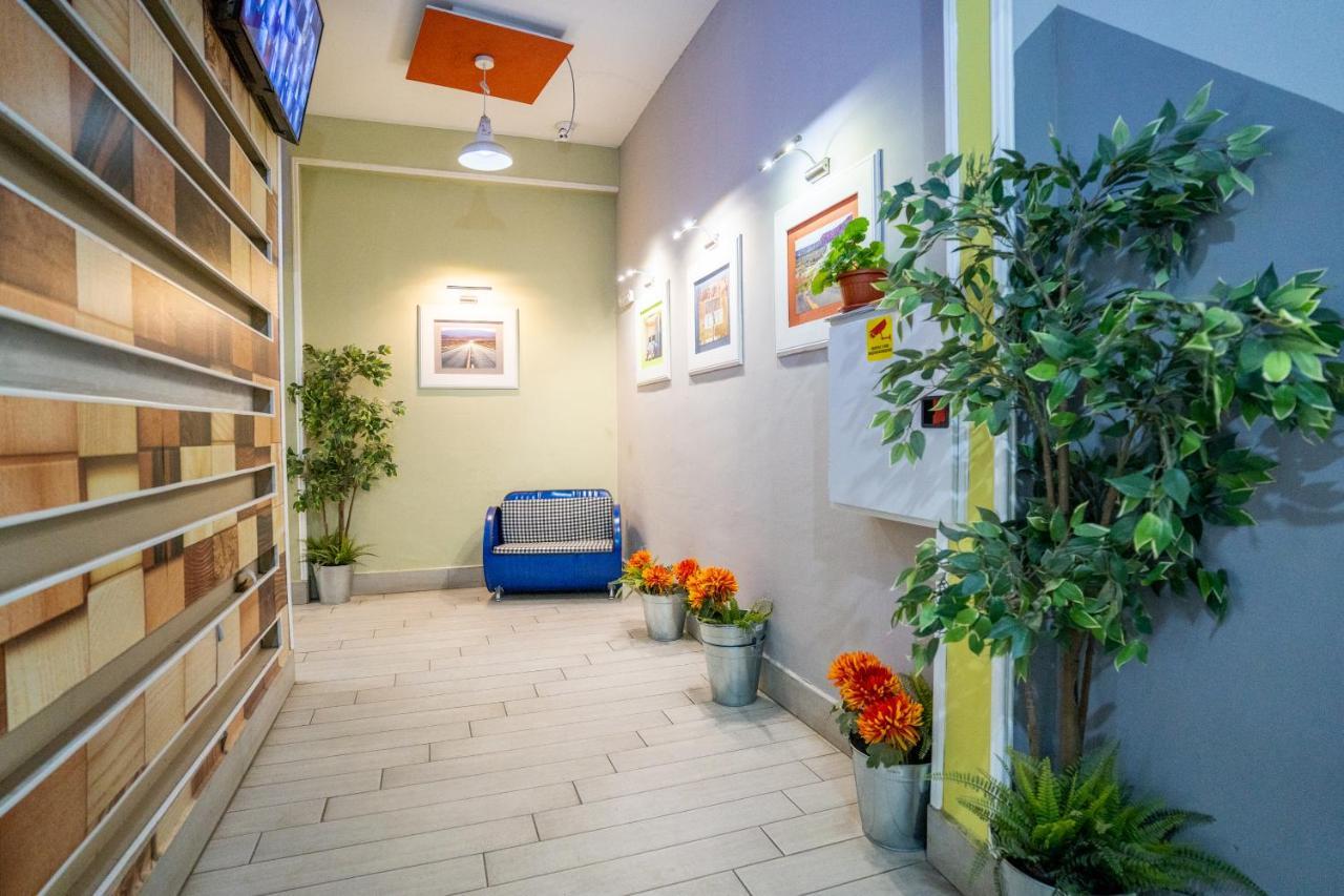 Apartment Cozy Little In Studentski Grad *